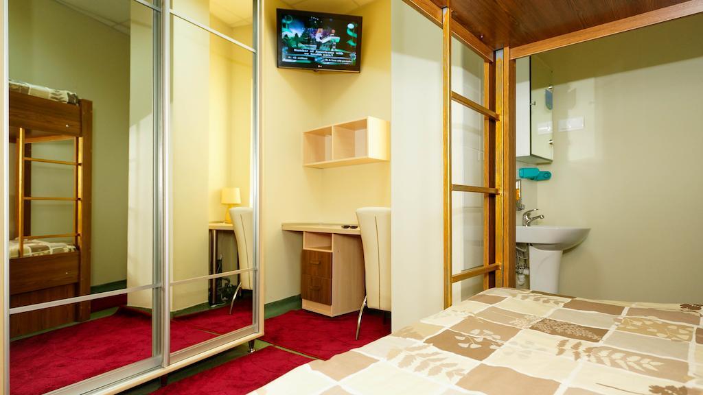 City Hostel Panorama Uzjhorod Eksteriør bilde